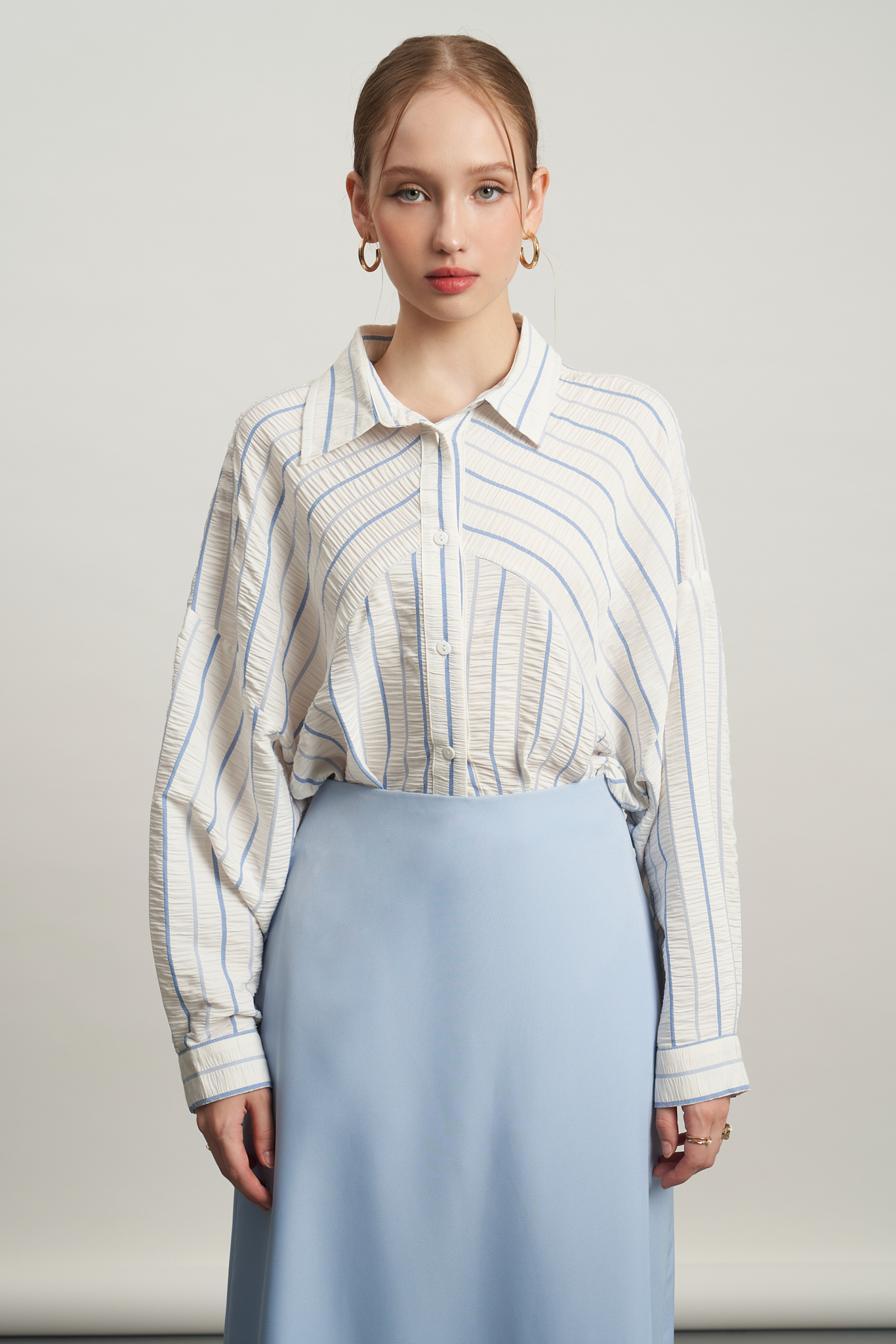 Áo sơ mi nữ KHÂU BY CQ Oversized