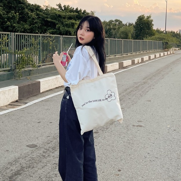 Túi tote vải canvas in hình LOLLIE STUDIO ACC295