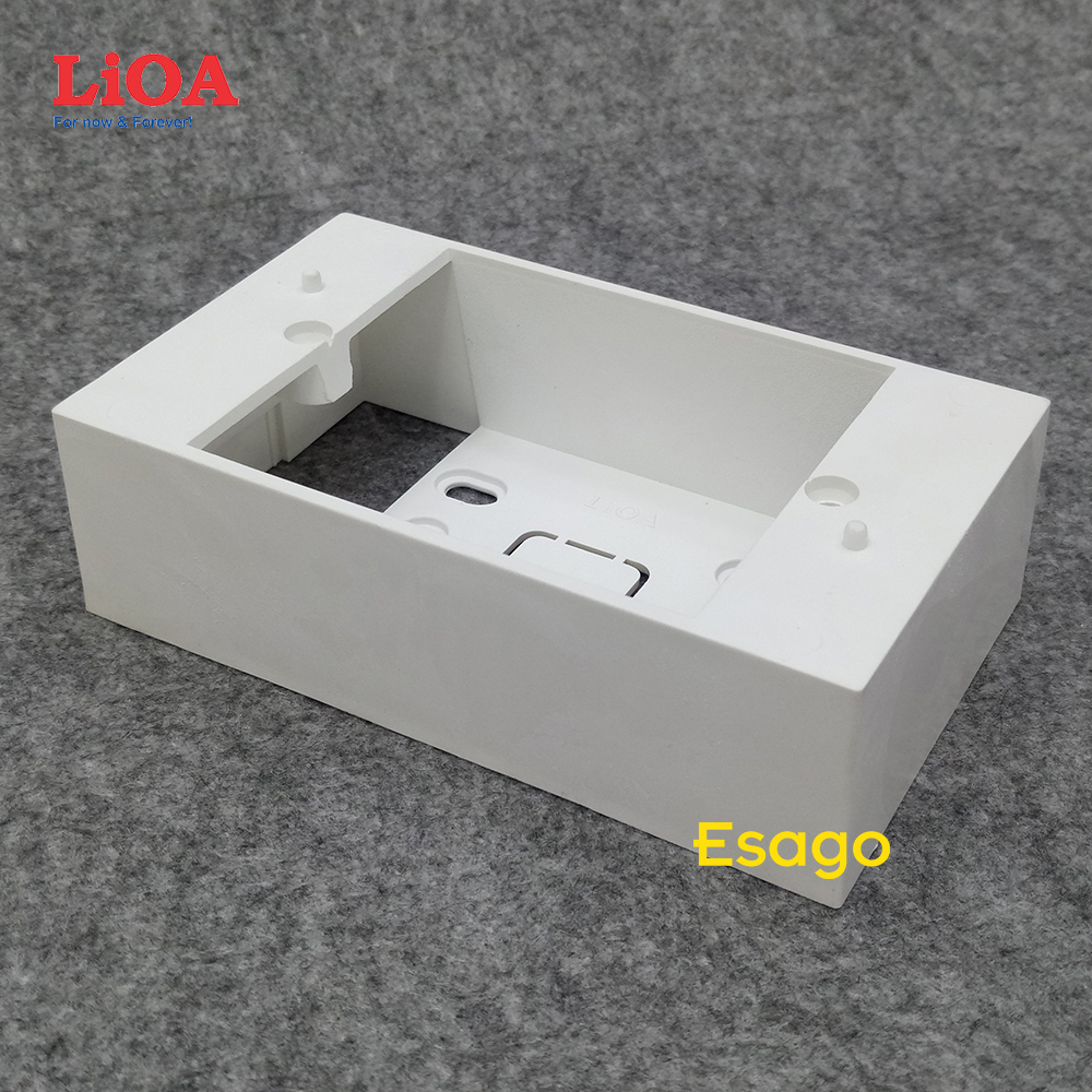 [HCM]Mặt 3 lỗ vuông &amp viền đơn trắng LiOA