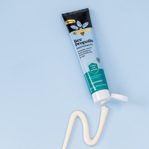 Kem đánh răng keo ong Propolis Comvita Toothpaste - Dr Chubby