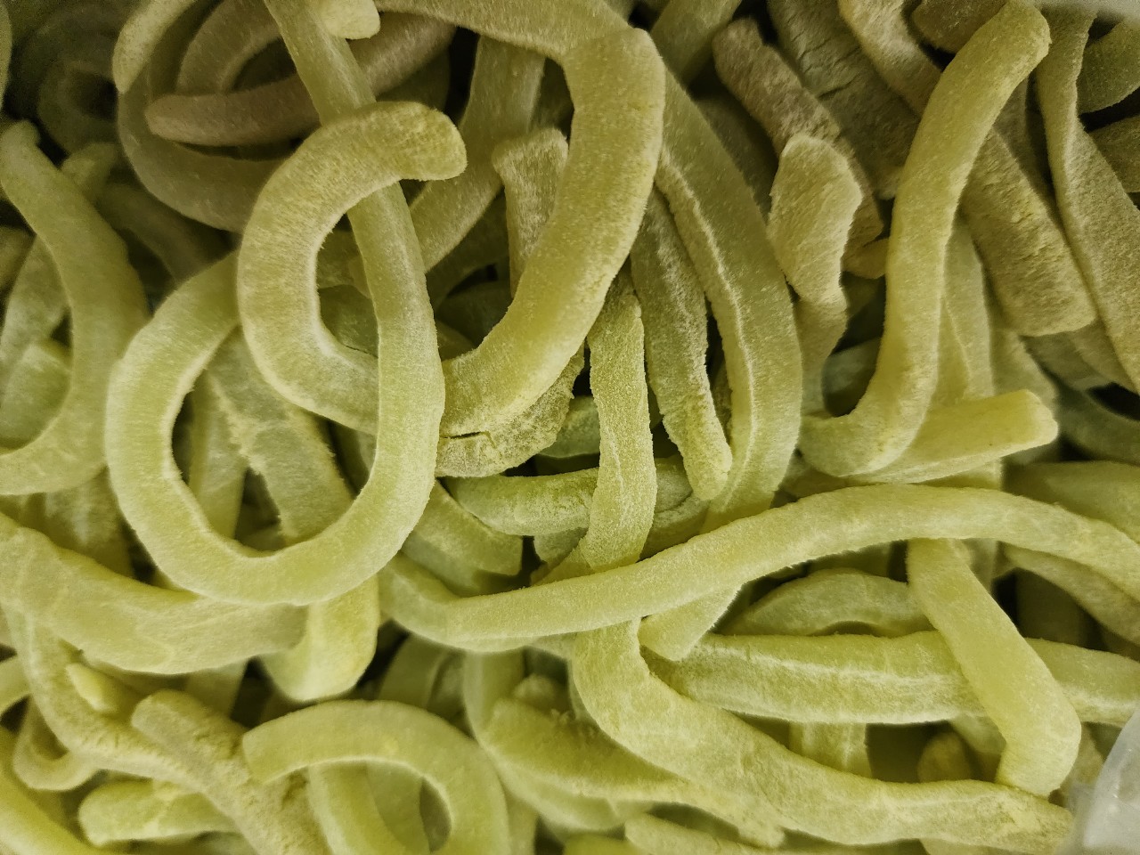 mứt dừa non NHÀ LÀM NGON DẺO ÍT NGỌT - bao hàng luôn mới