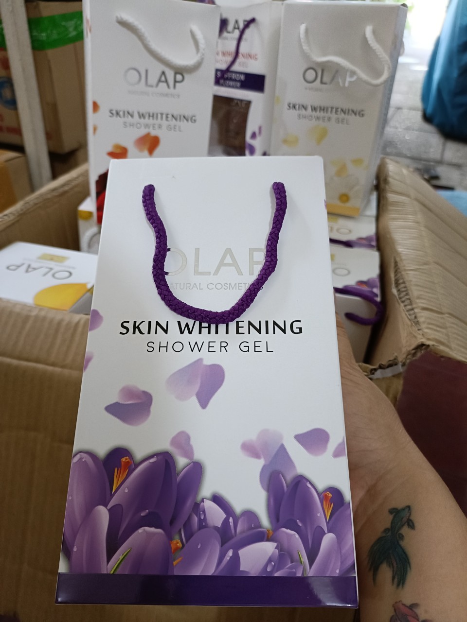 Sữa tắm OLAP SKIN WHITENING DHOWER GRL