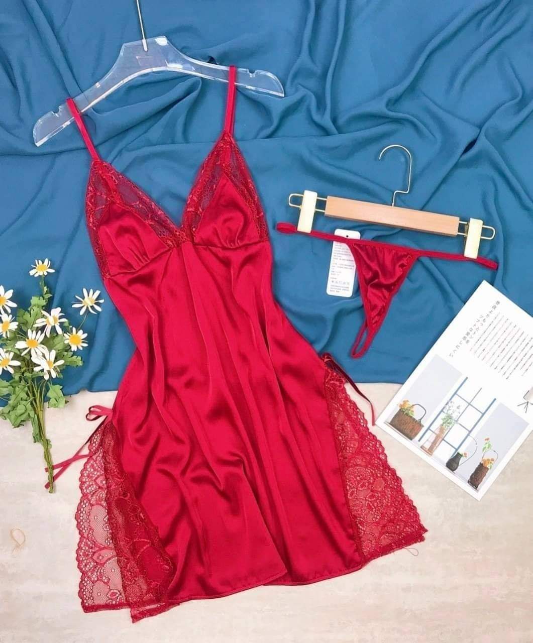 Váy ngủ lụa 2 dây phối ren xẻ tà sexy ĐỦ MÀU,ĐỦ SIZE