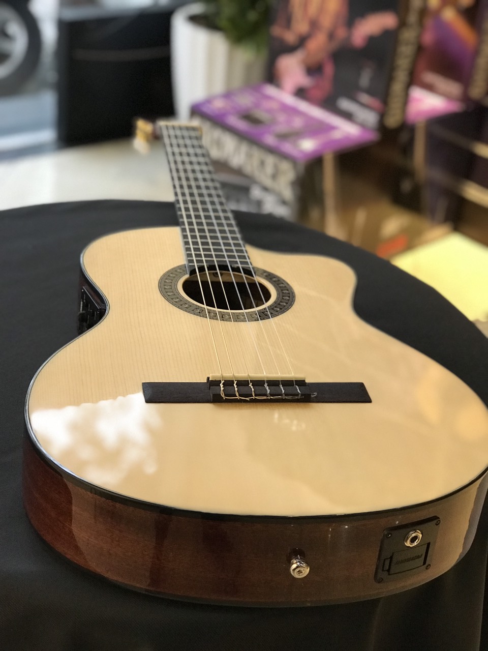 Đàn guitar classic thùng mỏng có EQ-Hàng nhập khẩu ( CN240CE, GA5TCE)