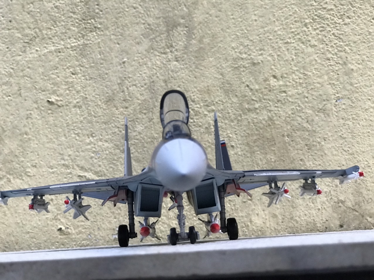 Su-35 Super Flanke Airplane Model 1:72