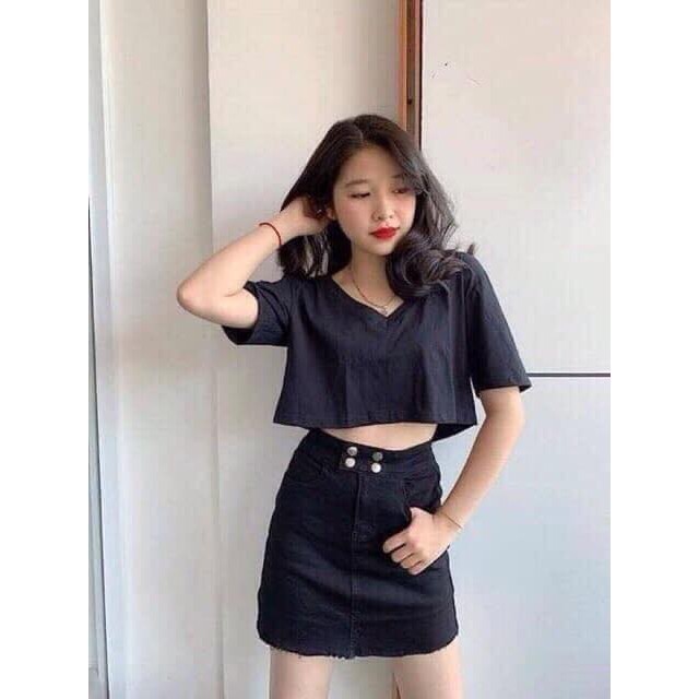Áo Croptop Cổ Tim Form Rộng (Oversize)