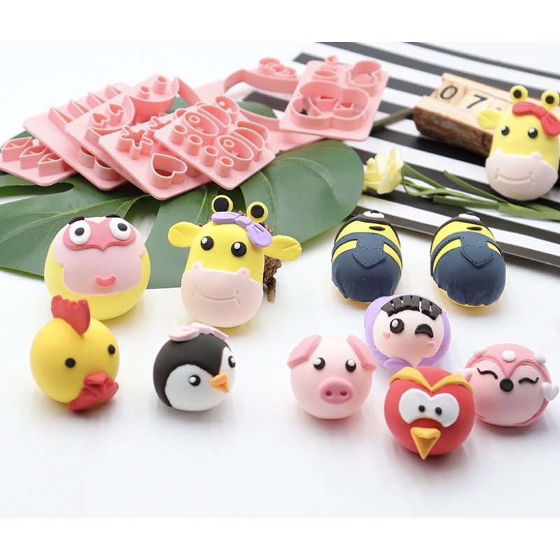 Set 12 mẫu khuôn cắt tạo hình thú cho bánh bao