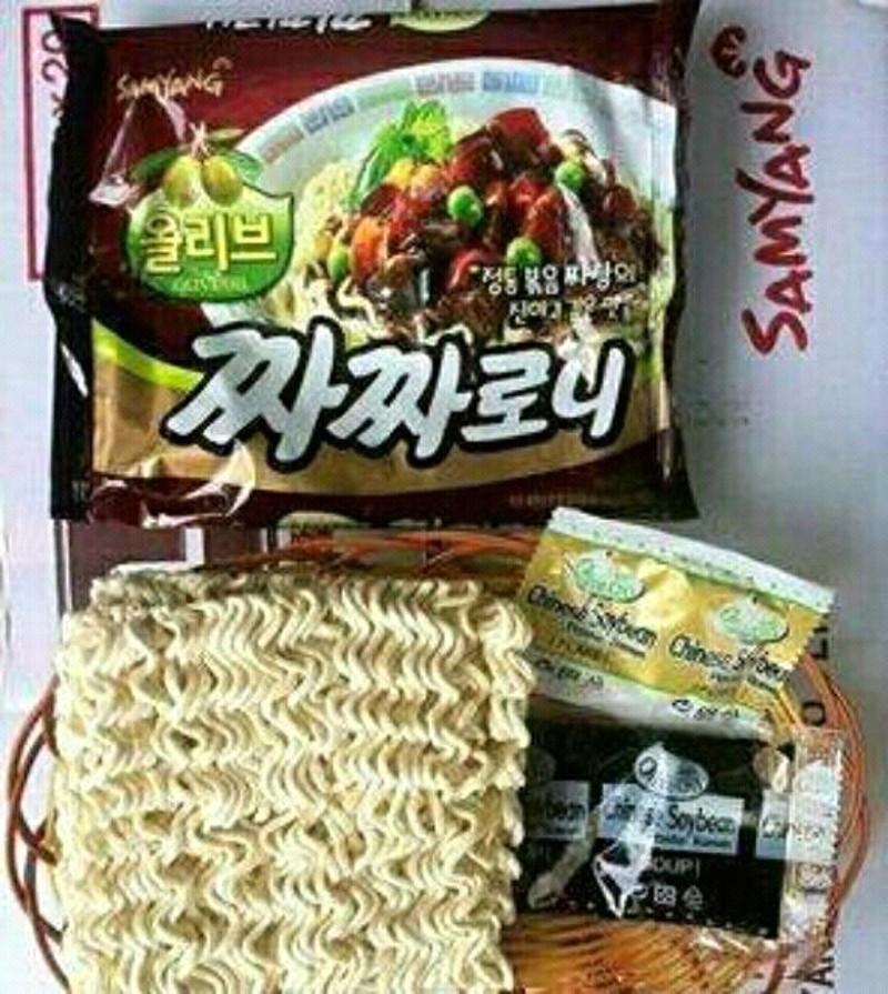 Mì Tương Đen Hàn Quốc Samyang 200gr ( Lốc 5 Gói) (NCFOODVN)
