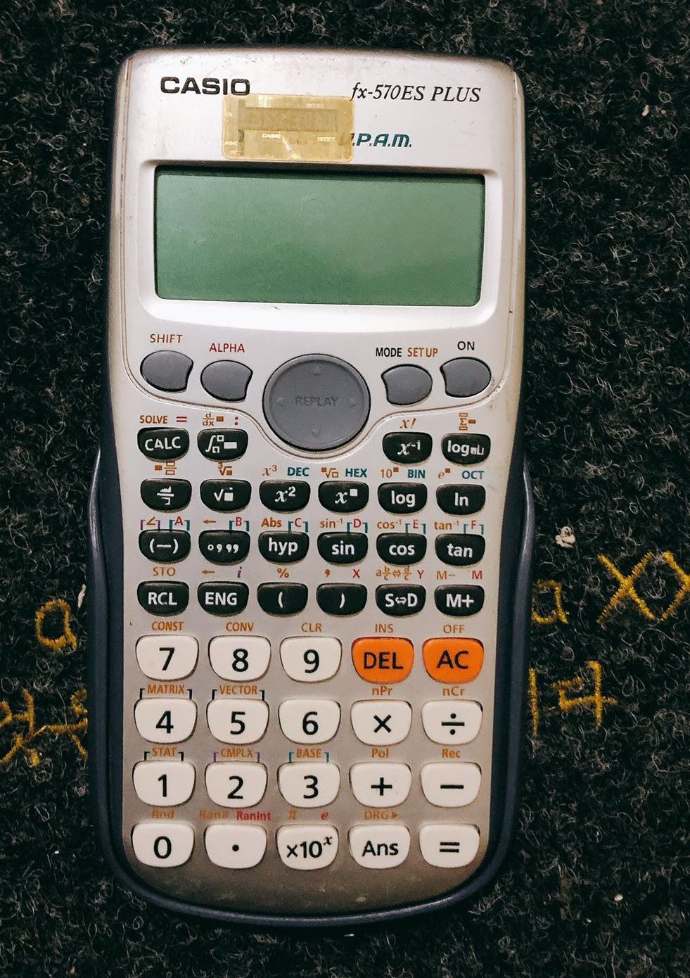 Máy tính Casio 570es plus chính hãng (2nd hand)