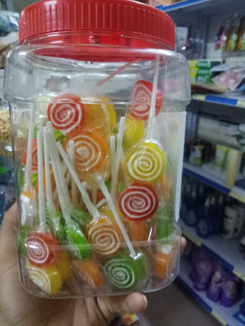 Kẹo Dẻo Xiên 2 Bánh (50 Chiếc Một Lọ)