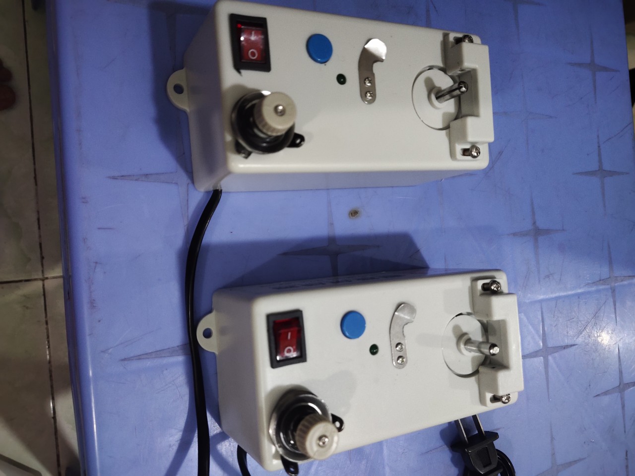 máy quấn chỉ điện tử