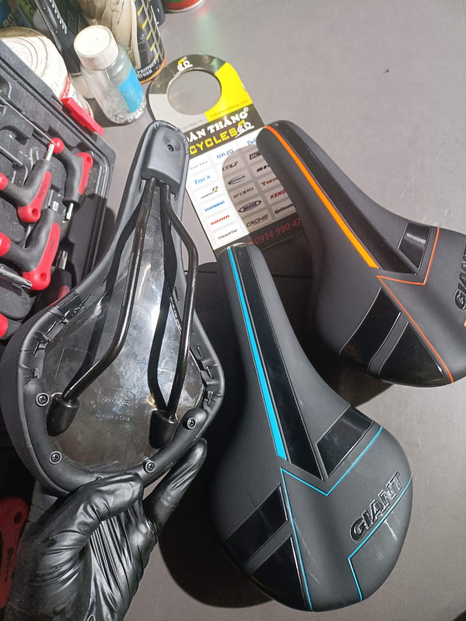Yên xe đạp GIANT XTC 800