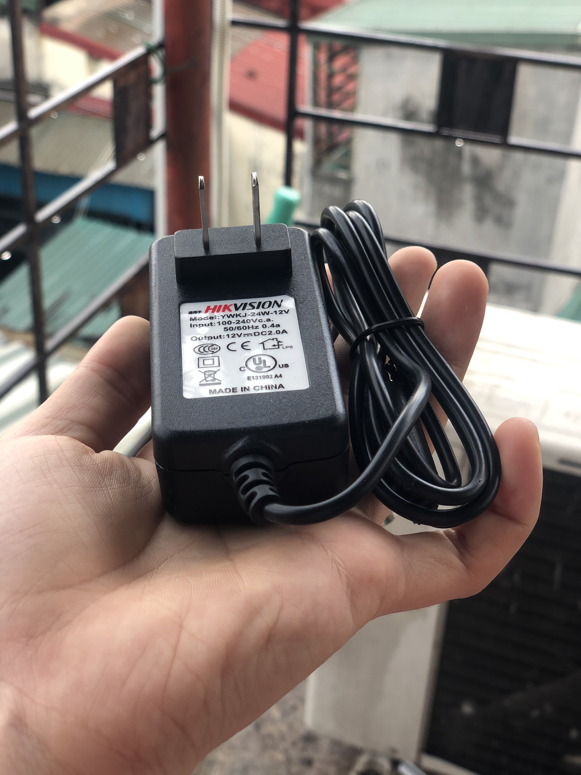 Adapter nguồn đầu ghi camera Hikvision 12v 1.5a/2a 4 pin