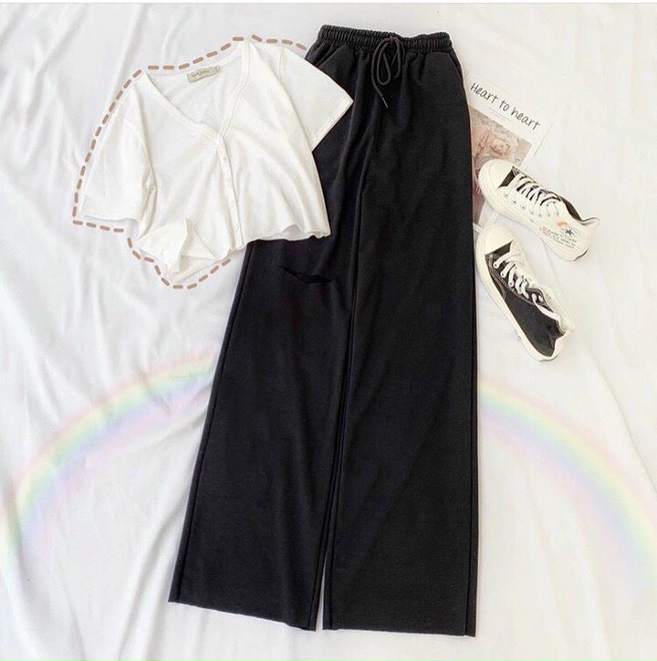 Set bộ quần suống đen rách + crop v cuốn biên🔥