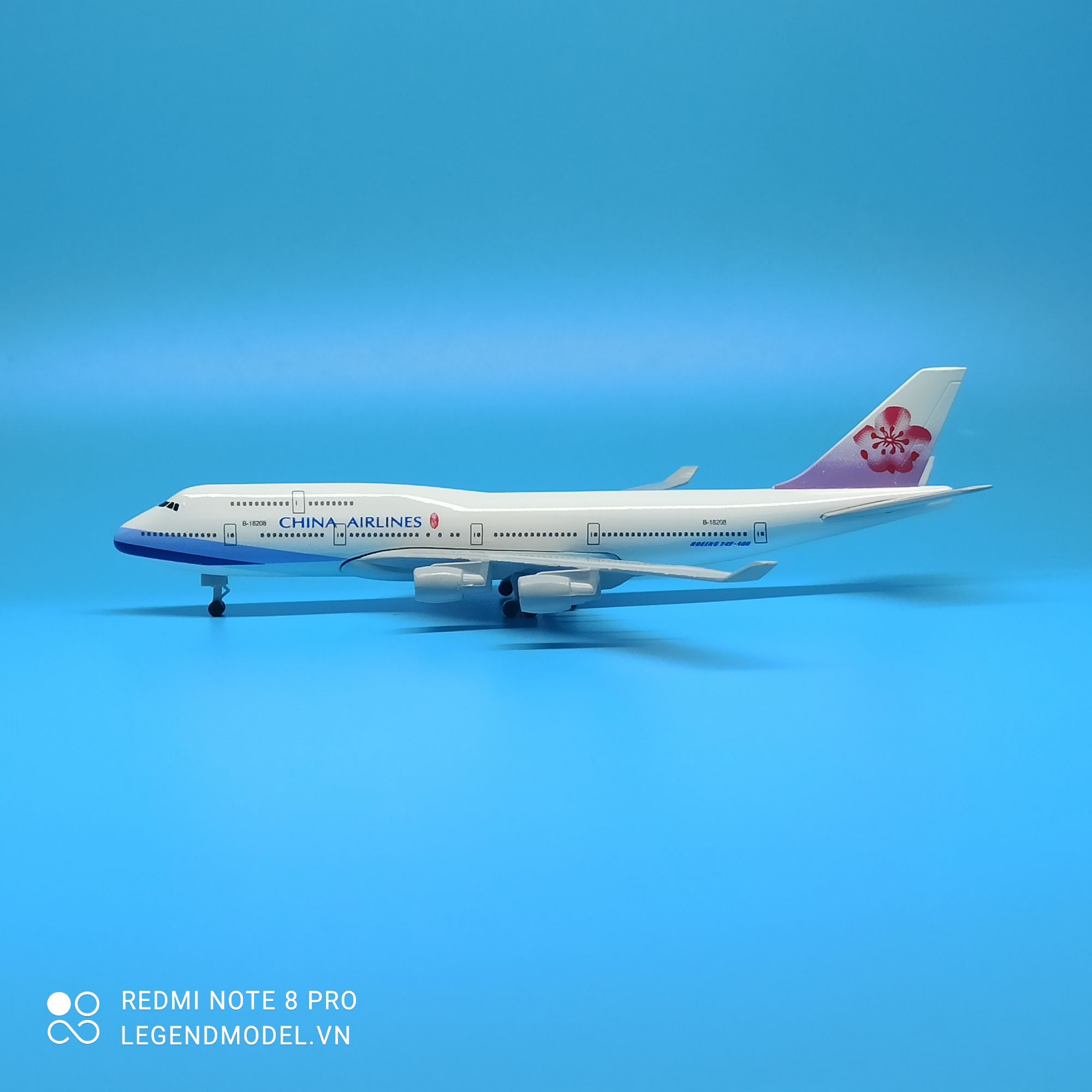 China Airlines Boeing 747 20cm Aircraft Model Made of Durable and Beautiful Metal Material