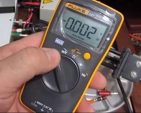 Fluke 101 đồng hồ vạn năng loại bỏ túi, đo điện áp, điện trở, tụ điện, tần số hàng chính hãng bảo hành 12 tháng