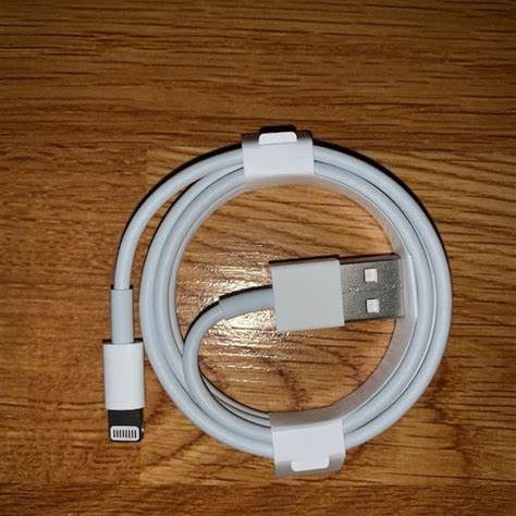 Cáp Sạc Iphone Lightning Zin Máy E75