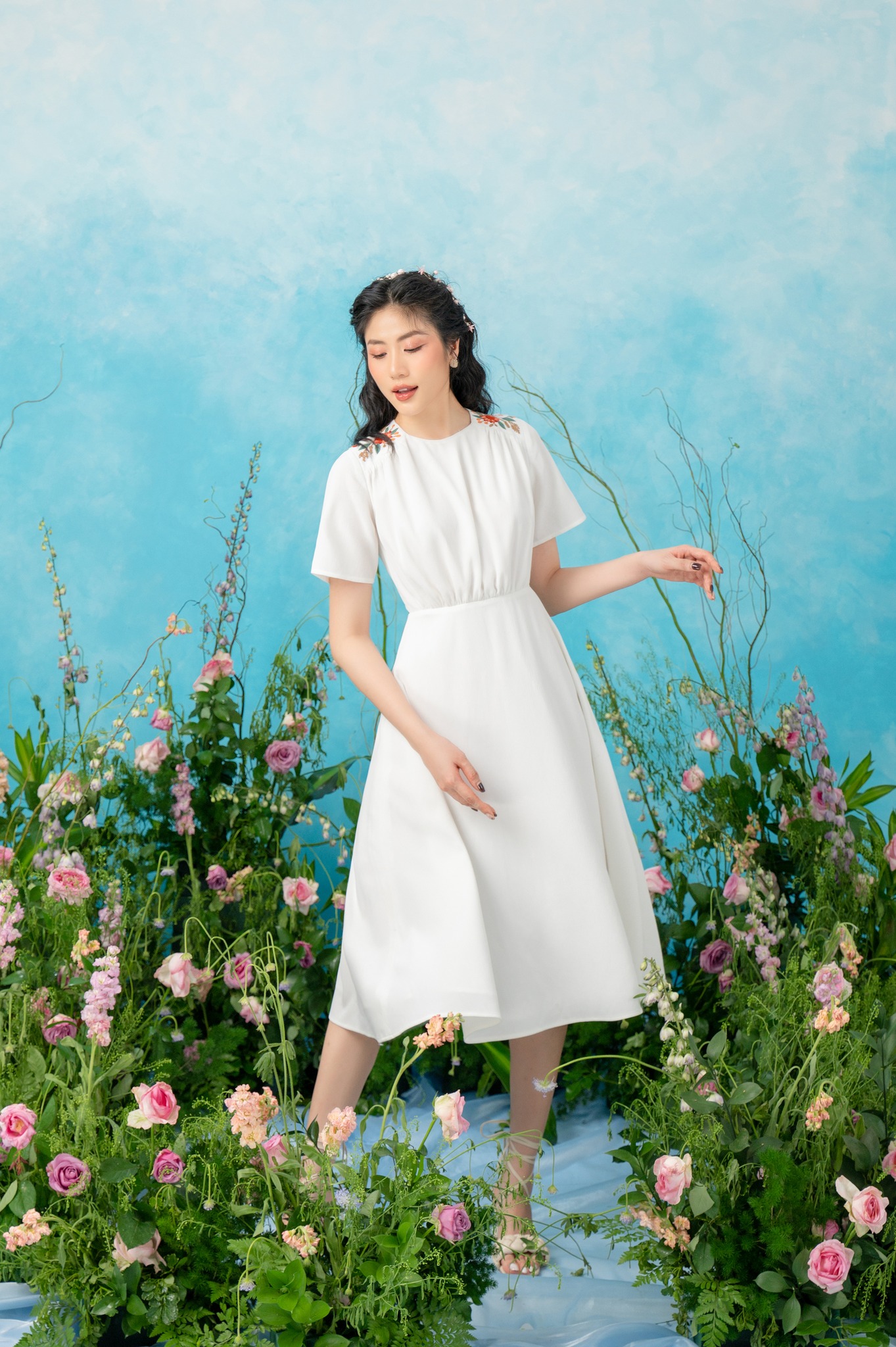 OLV - Đầm Crimson Shoulder Embro