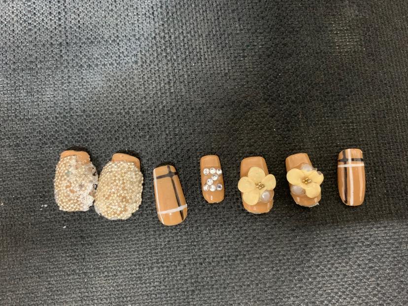 Bi khay 6 màu Nail