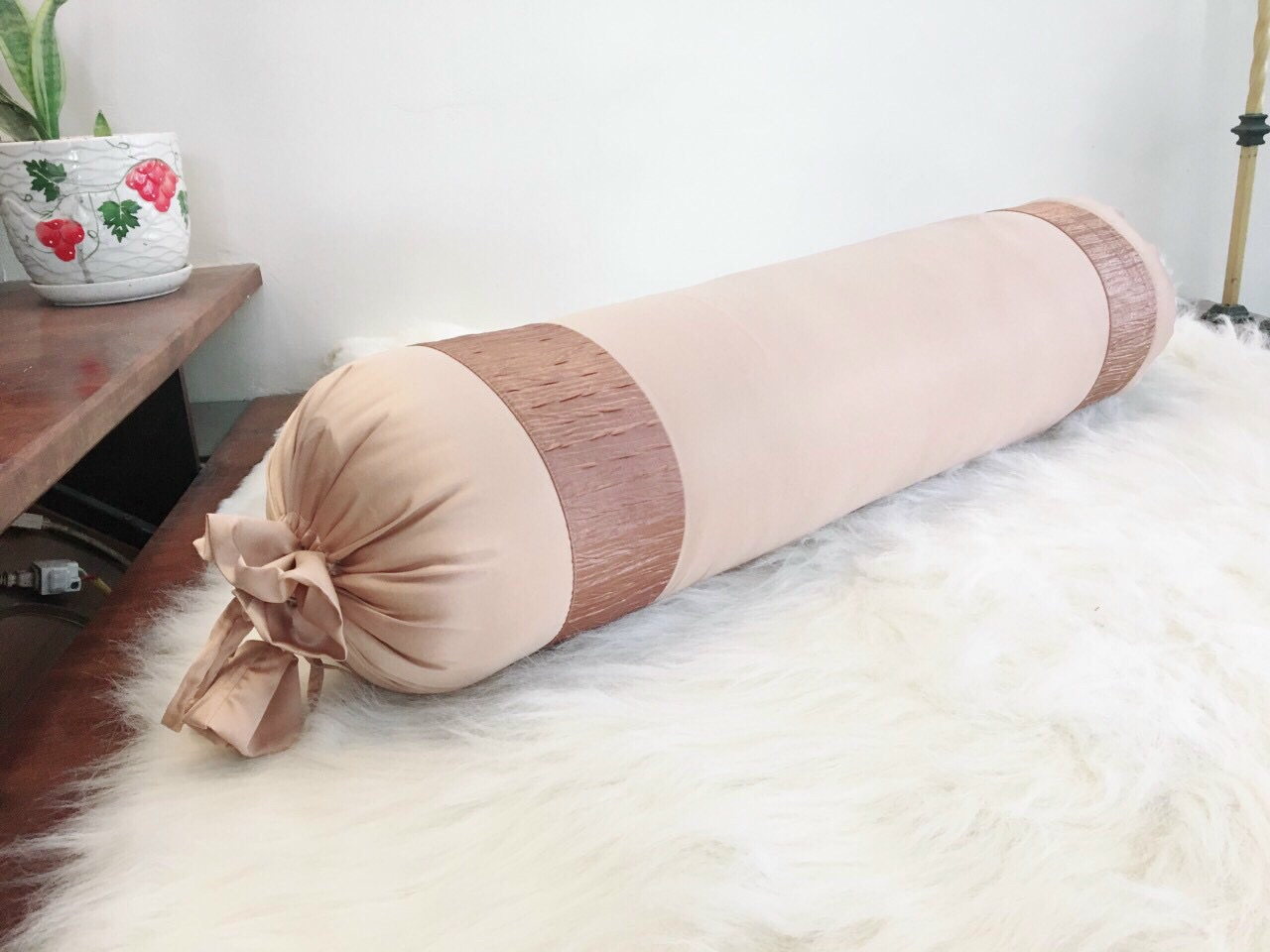Vỏ gối ôm lụa kích thước 70x110