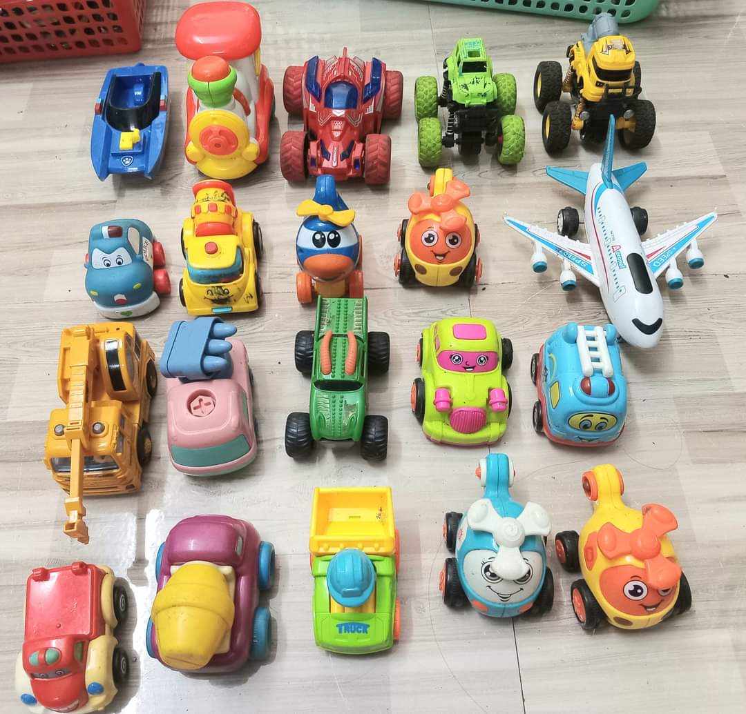Set 20 xe CŨ thiết kế hoạt hình cho bé