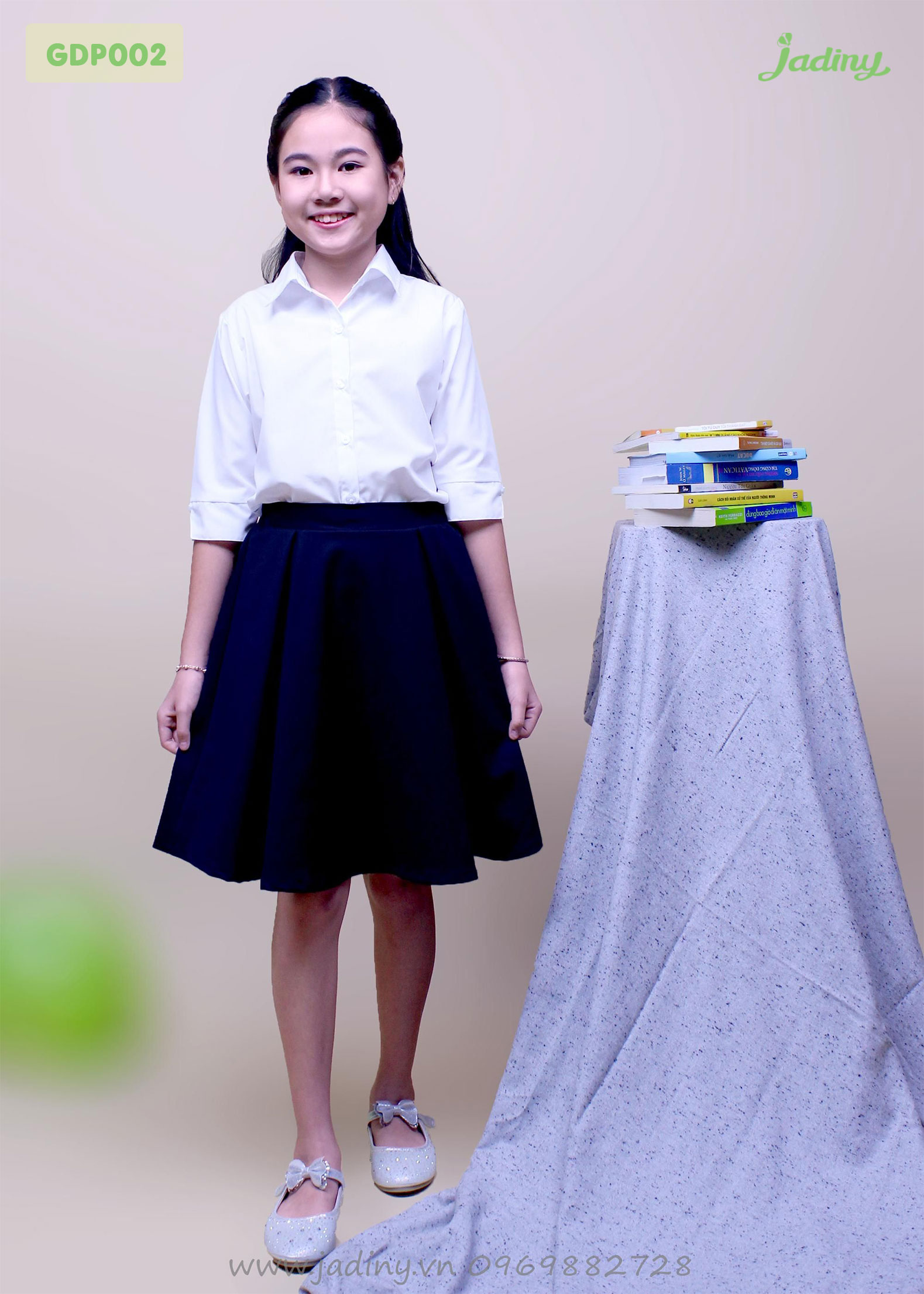 Áo sơ mi học nữ tay lỡ GDP002