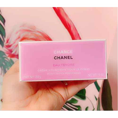 Kem dưỡng thể hương nước hoa Chanel Chance Eau Tendre Moisturizing Body  Lotion của Pháp hộp 200ml 