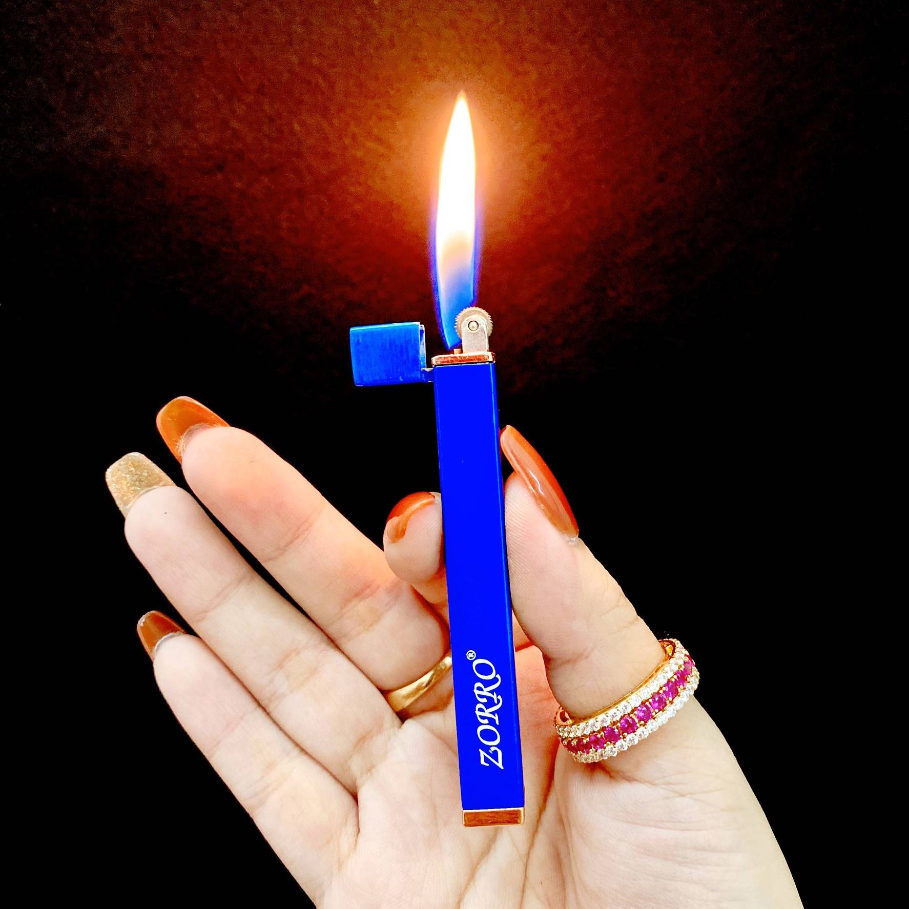 BẬT LỬA GAS ĐÁ RÃNH TAY ZORRO Z501 - (XÀI GAS)