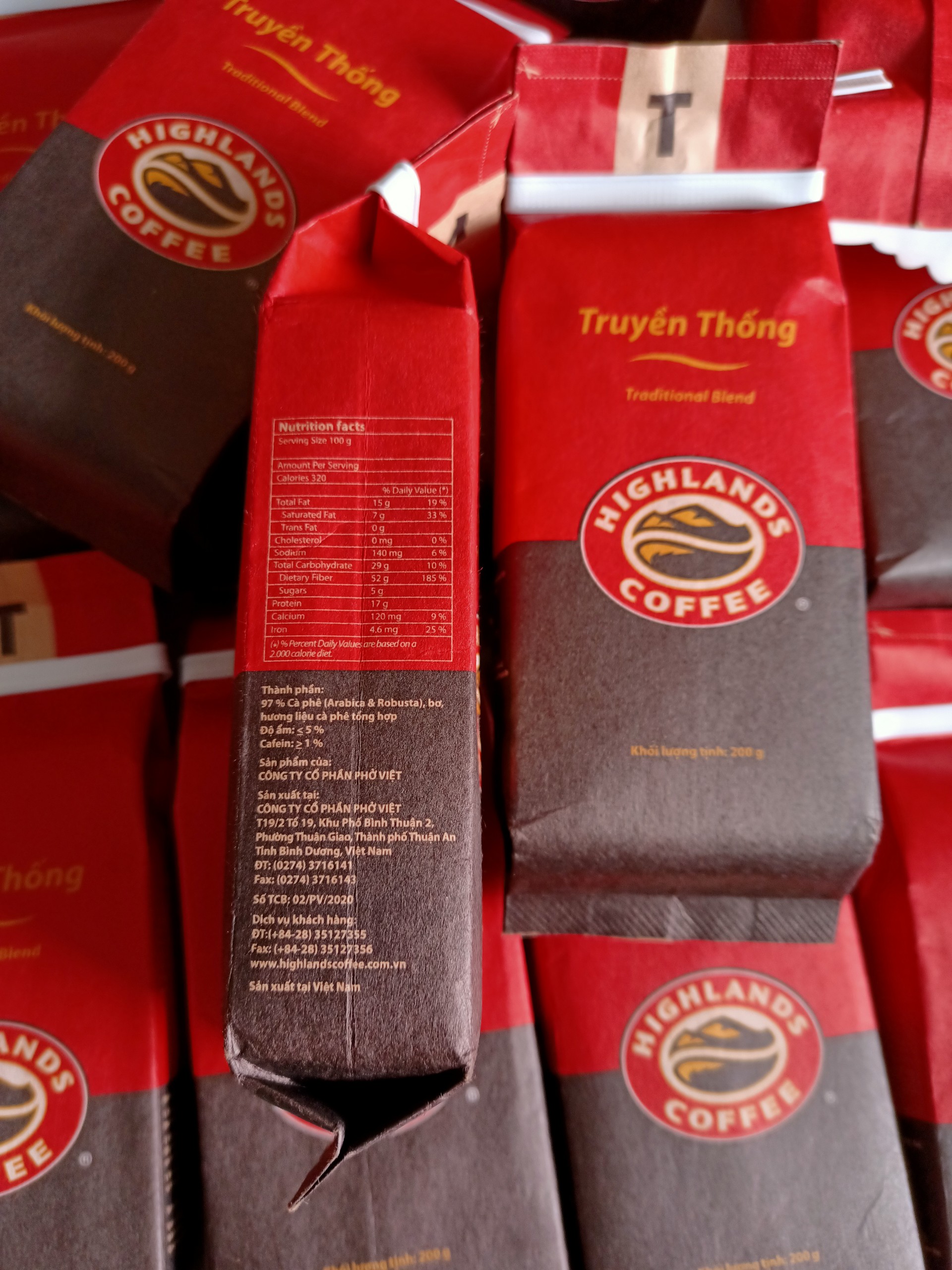 Cà phê rang xay Truyền Thống Highlands Coffee 200g