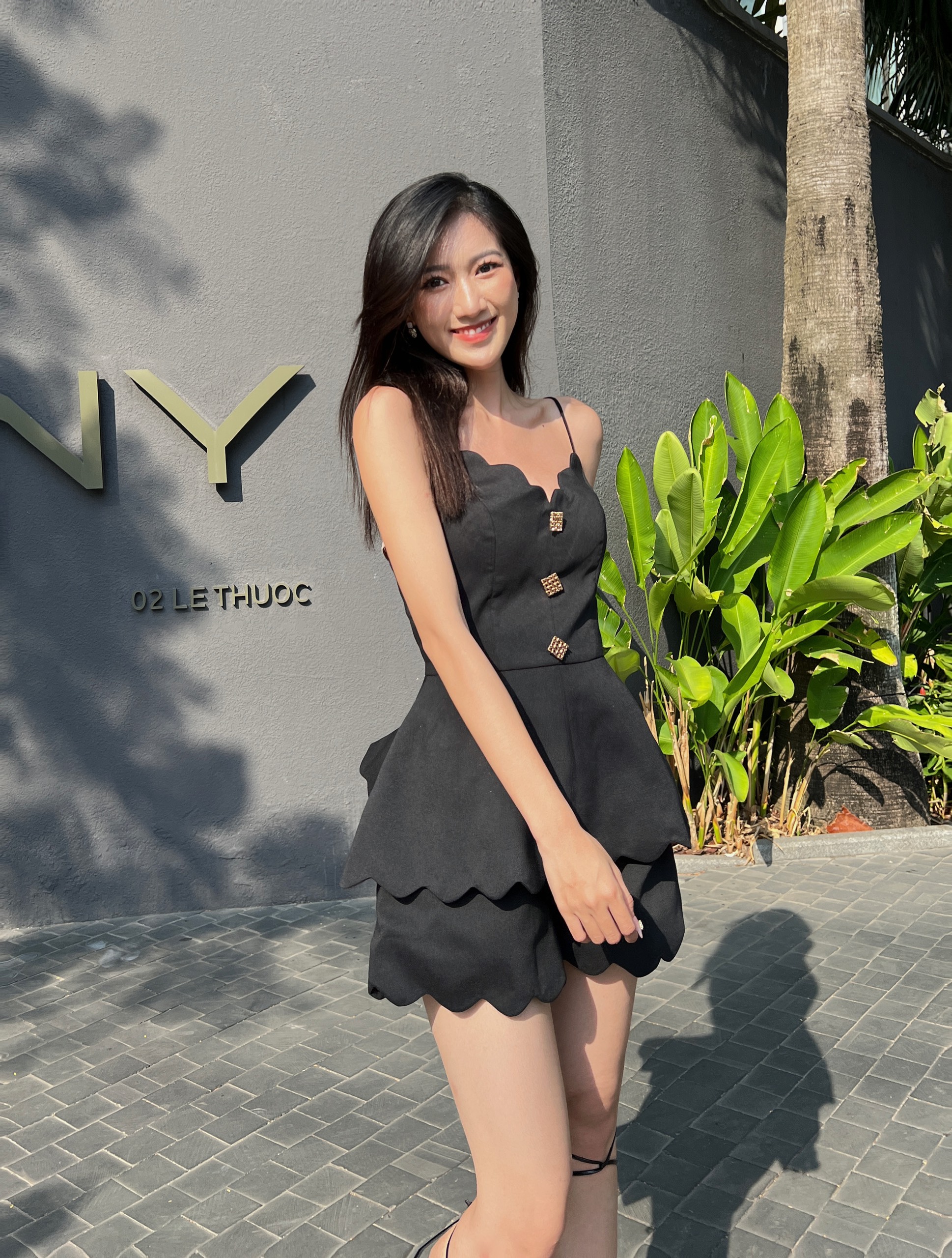 COCO SIN - Jumpsuit Đen Đính Nút