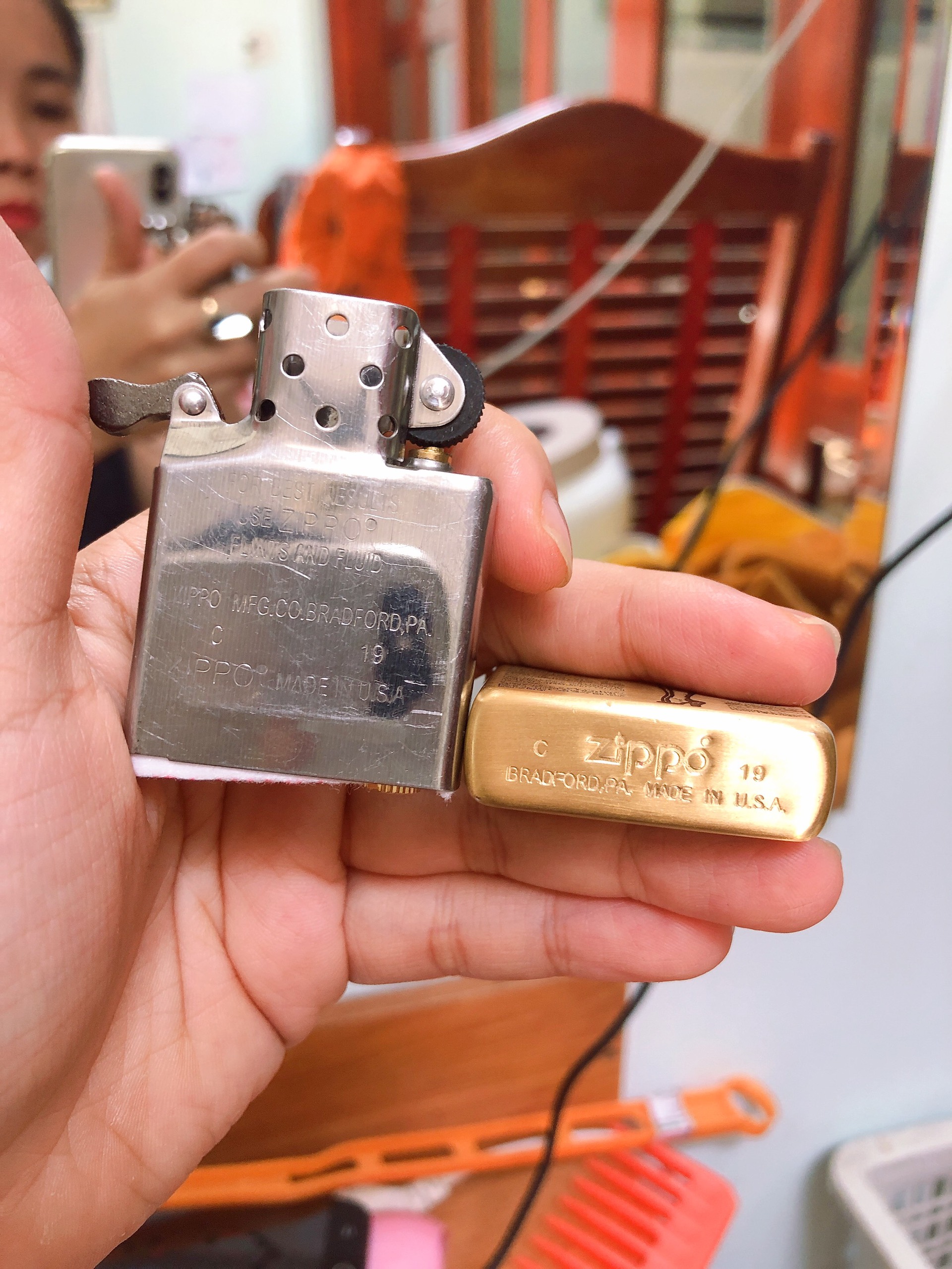 BẬT LỬA ZIPPO KHẮC CHÌM MẪU WINDY GIRL