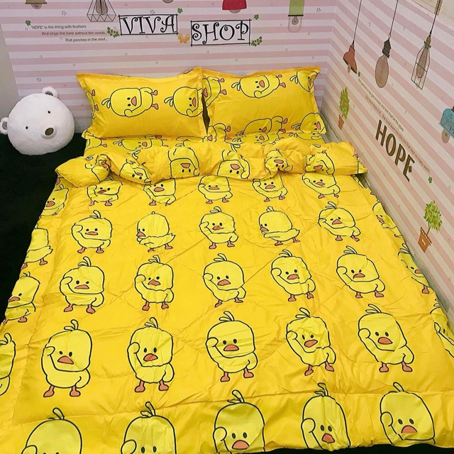 Set 5 Món Chăn Phao Ga Gối Cotton Poly Vịt Vàng