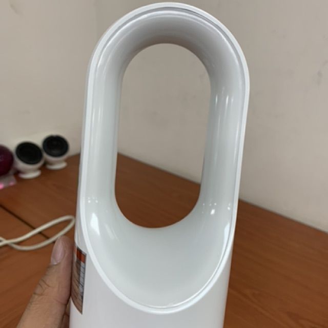 [HCM]Đèn pin sạc Led Comet CRT455