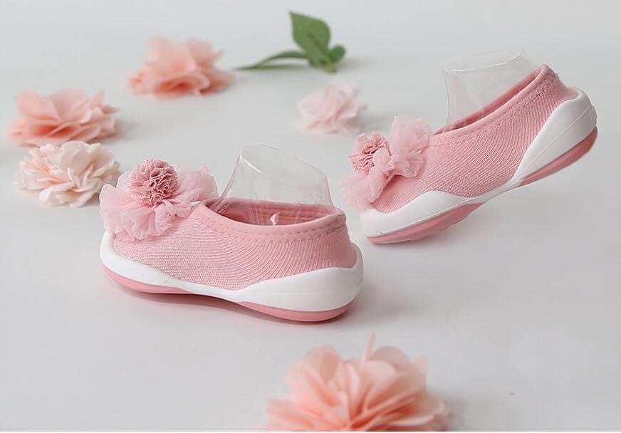 Giày tập đi cho bé cưng hàn quốc -flat pink flower