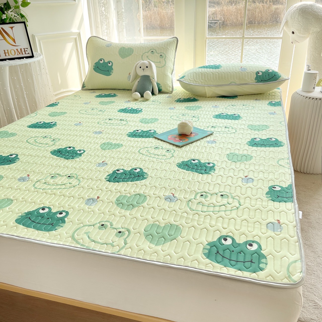 Chiếu điều hòa cao su non 1m8 mẫu ếch xanh