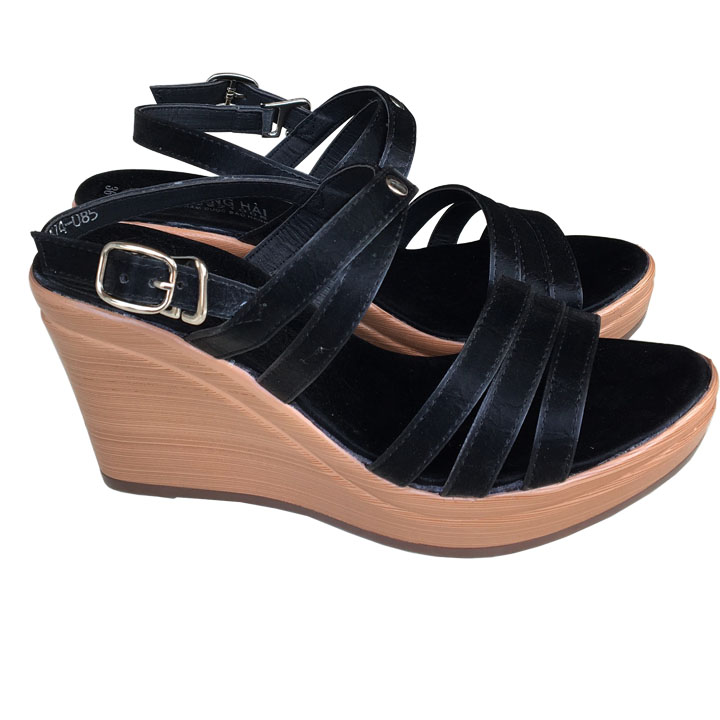 Xăng đan đế xuồng nữ màu den 9,5cm