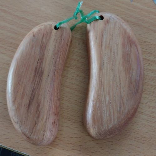 xin keo gỗ gieo quẻ bàn thờ