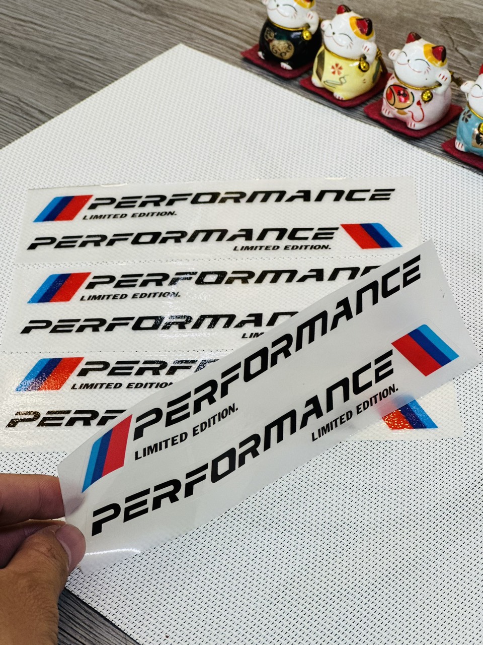 Tem Dán Hông xe Performance limited edition