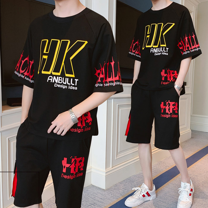 [ Mẫu Mới 2023 ] Set Đồ Nam Mùa Hè Áo Ngắn Tay Quần Short Đùi Phối Túi Họa Tiết HK Phong Cách 9X Trẻ Trung Sành Điệu  XM Phong Dung QA NAM 109