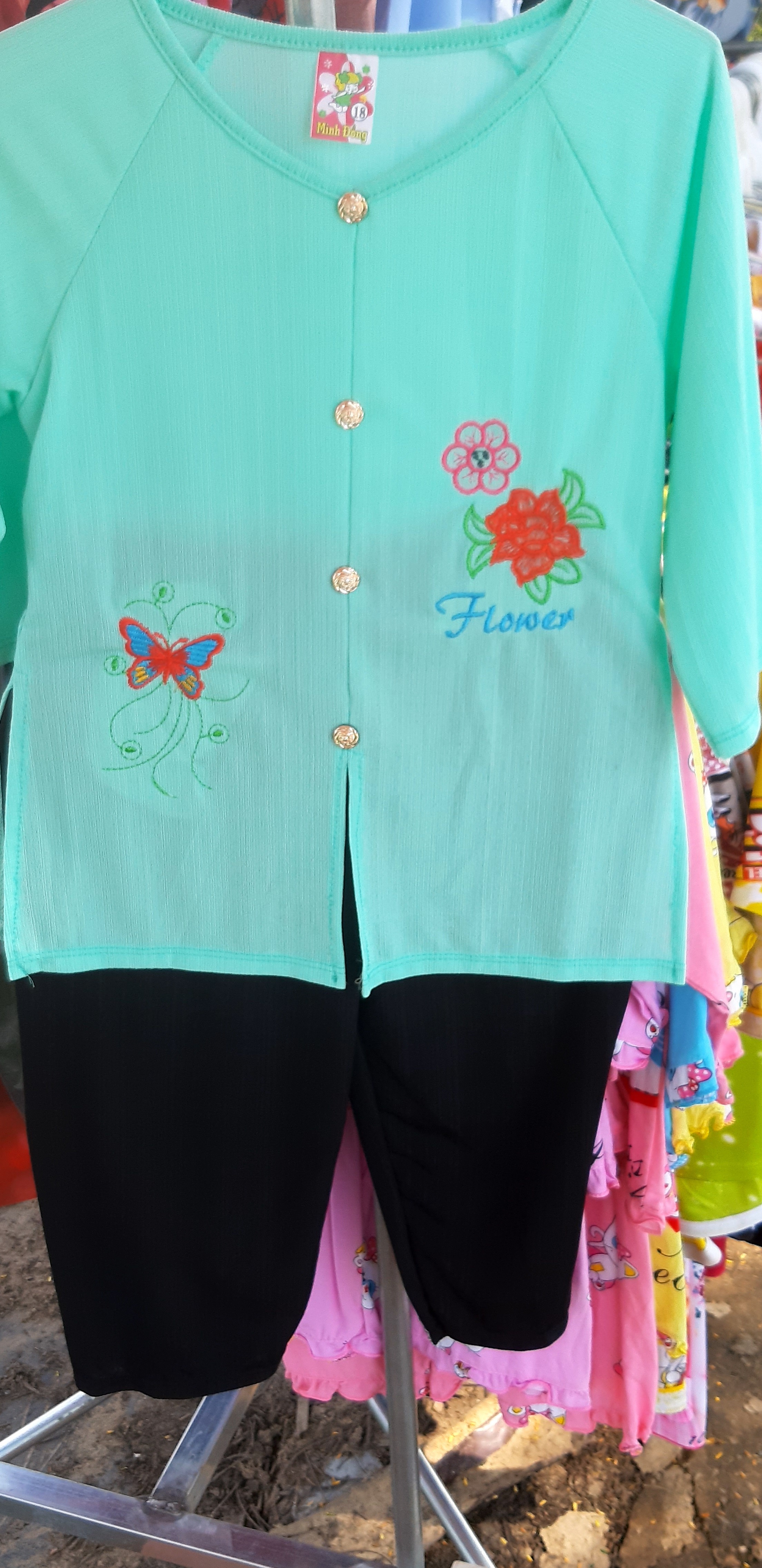 Quần áo bà ba cho bé gái