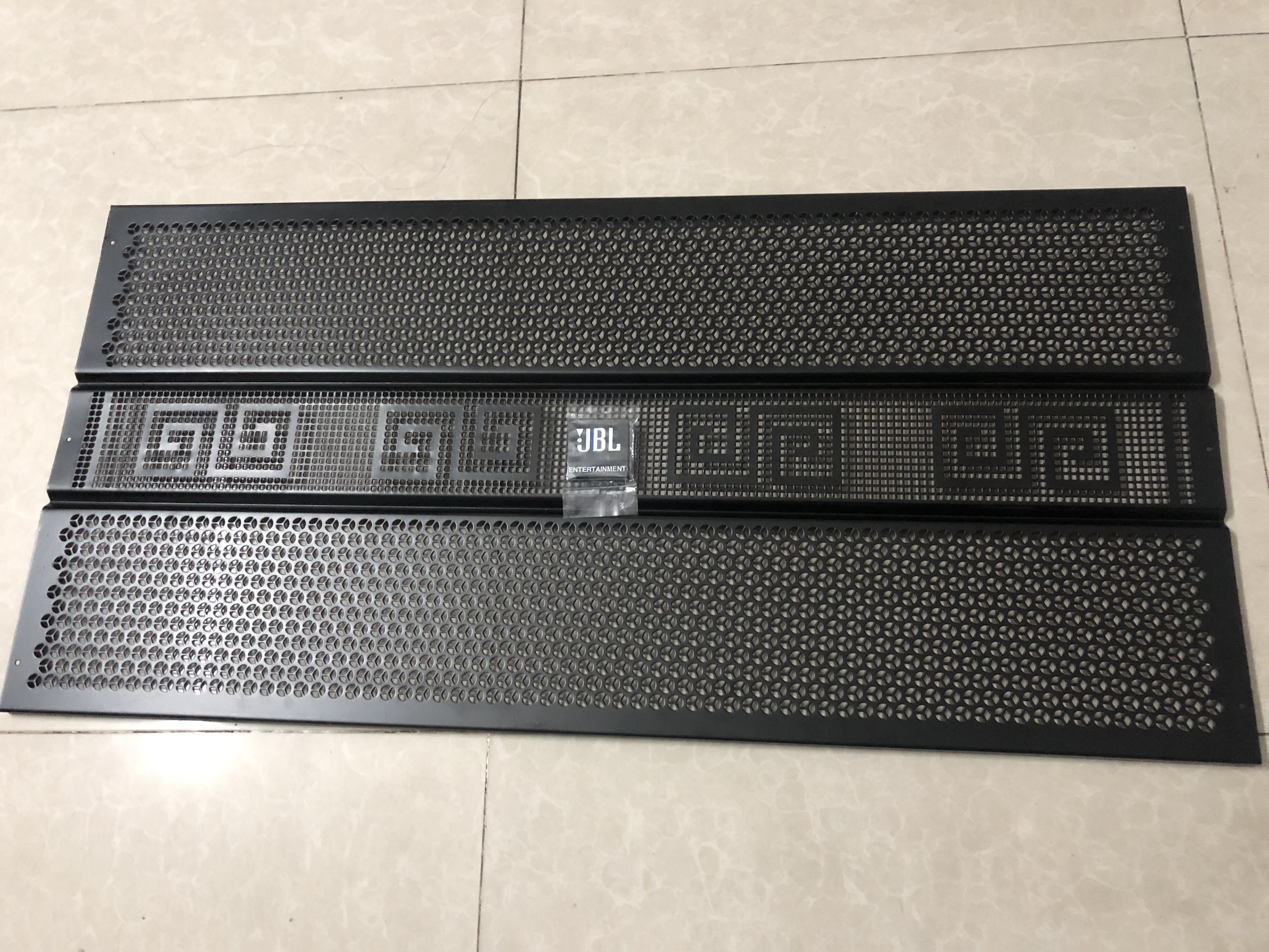 Lưới loa 4 tất đôi 46.5cm x 95.5cm