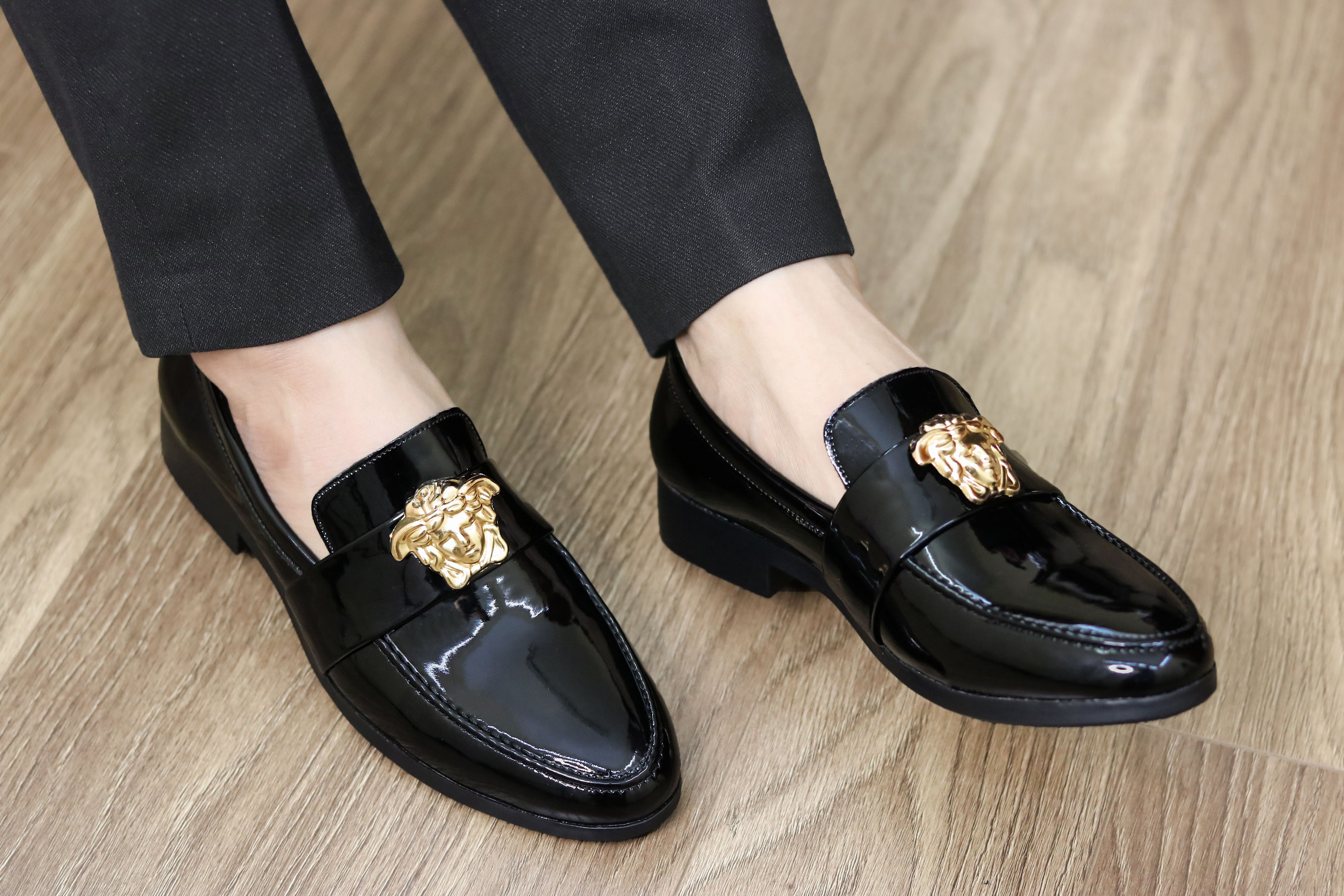 Giày Lười Da Bóng Nam Giá Rẻ Đế Khâu Chắc Chắn Tăng Chiều Cao 3cm Mã L182 Hàng Việt Nam ( Đen )