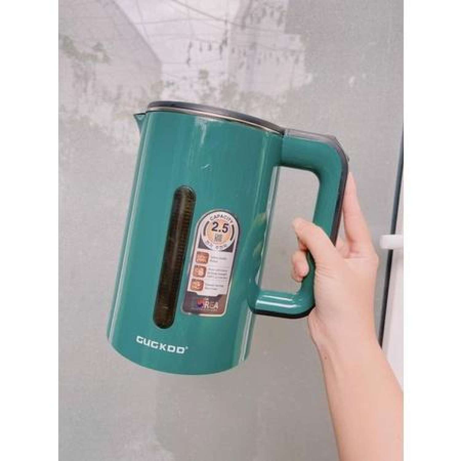 Ấm siêu tốc cukoo 2,5l dùng rất ok