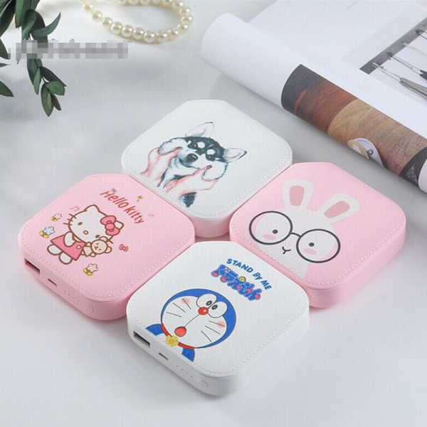 [ XẢ HÀNG ] Sạc Dự Phòng Cute - Doremon - Hello Kitty (Kèm Dây Đeo)