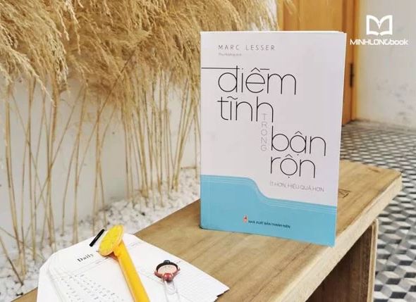 Sách: Điềm Tĩnh Trong Bận Rộn - Ít Hơn Hiệu Quả Hơn