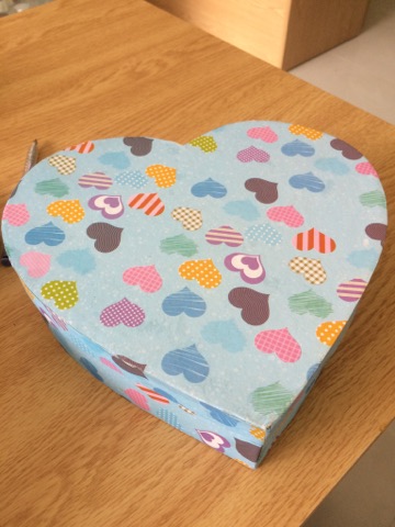 Hộp quà hình tim   Size 22 cm