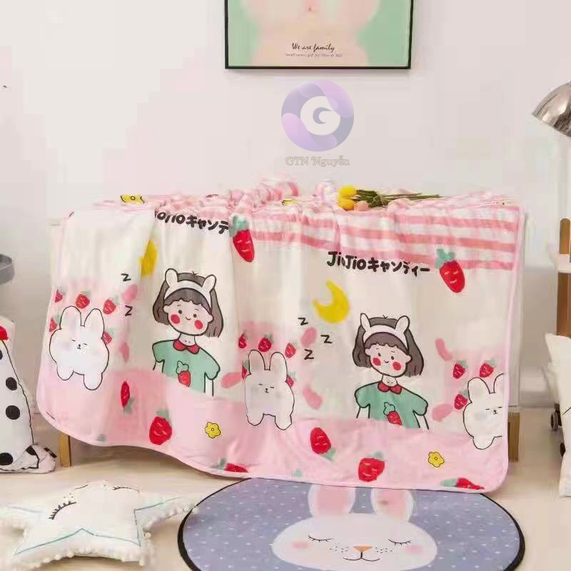 Chăn cotton đũi trẻ em 1m1x1m35 mền bé gái dâu tây luôn được các bé yêu thích