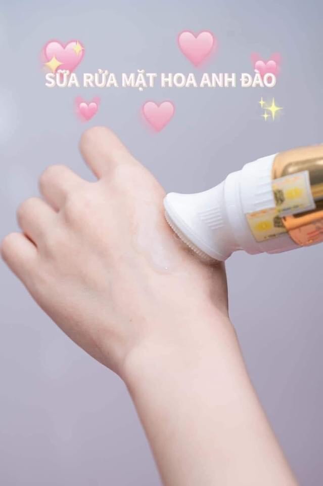 Sữa rửa mặt dịu nhẹ ngừa mụn sáng da Magic skin