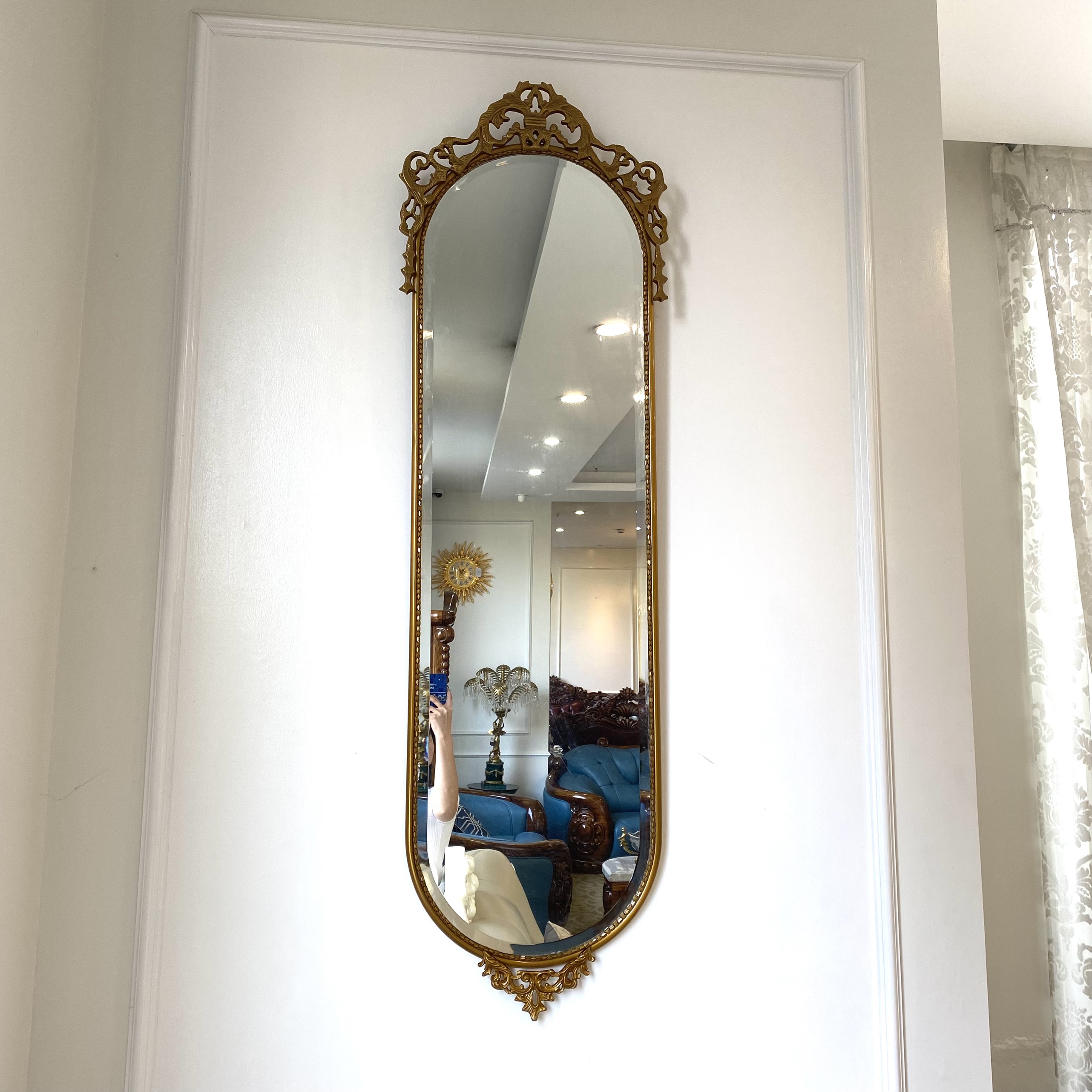Gương soi treo tường phong cách tân cổ điển GTT-01