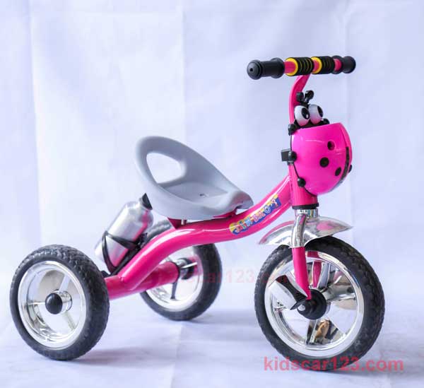 Xe đạp 3 bánh có bình nước + giỏ con bọ